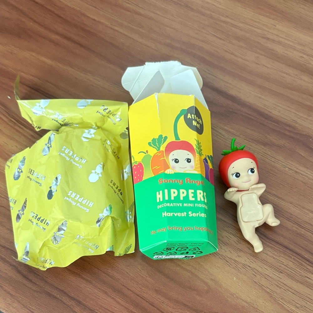 Sonny Angel Tomato Hipper